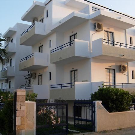Philippos Studios & Apartments Kardamena  Экстерьер фото